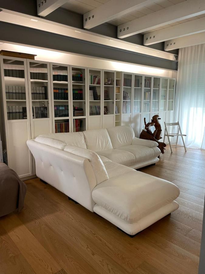 Casa Giulietta-ombrellone E 2 Lettini Inclusi * Porto Sant'Elpidio
